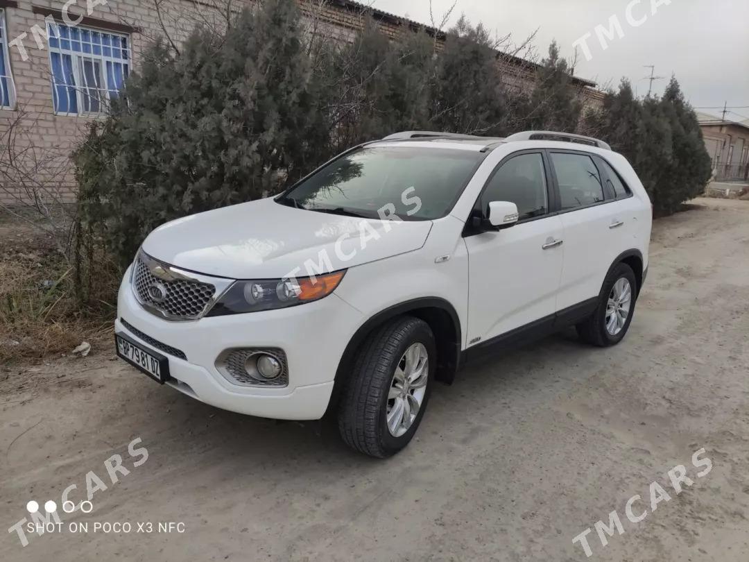 Kia Sorento 2010 - 170 000 TMT - Дашогуз - img 4