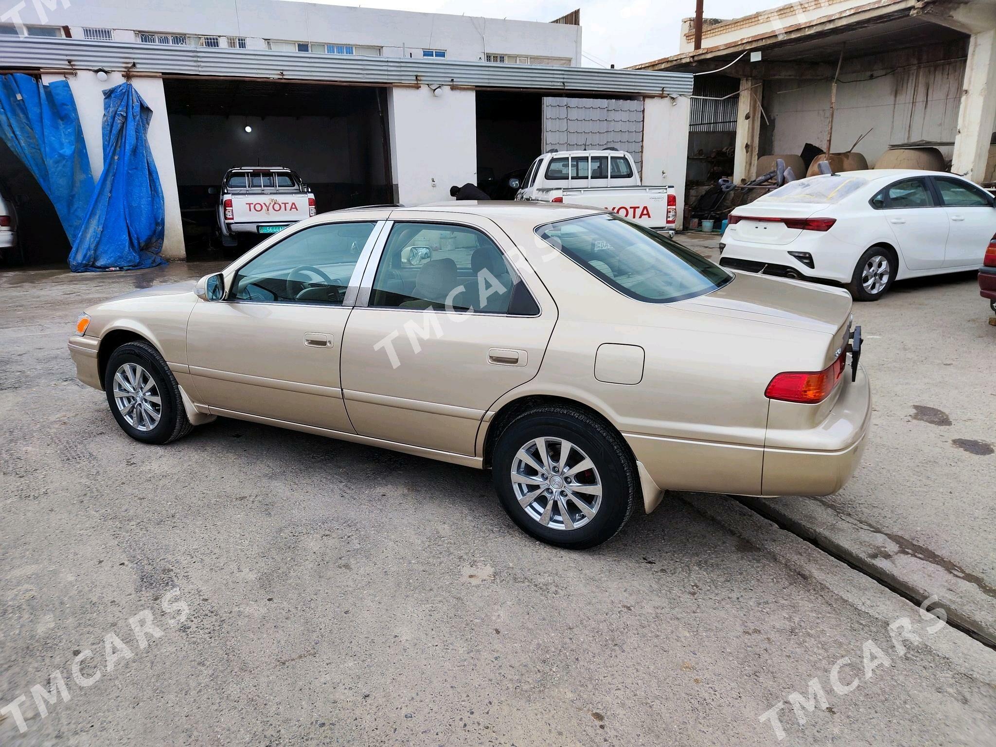 Toyota Camry 2001 - 150 000 TMT - Мары - img 7