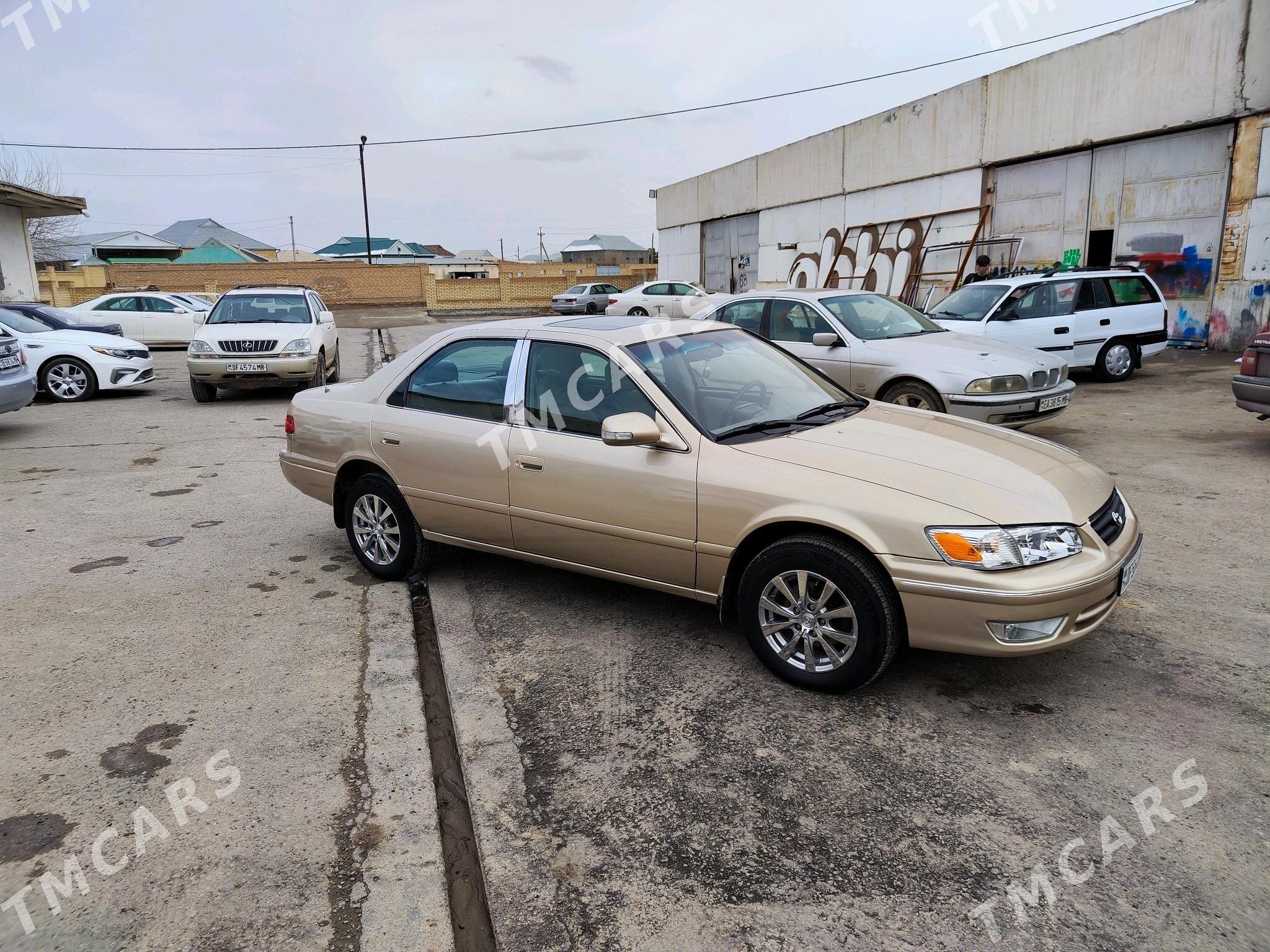 Toyota Camry 2001 - 150 000 TMT - Мары - img 3