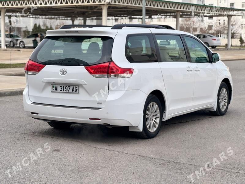 Toyota Sienna 2010 - 270 000 TMT - Ашхабад - img 3