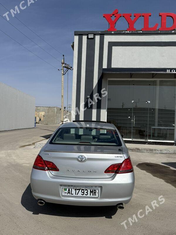 Toyota Avalon 2006 - 170 000 TMT - Байрамали - img 3