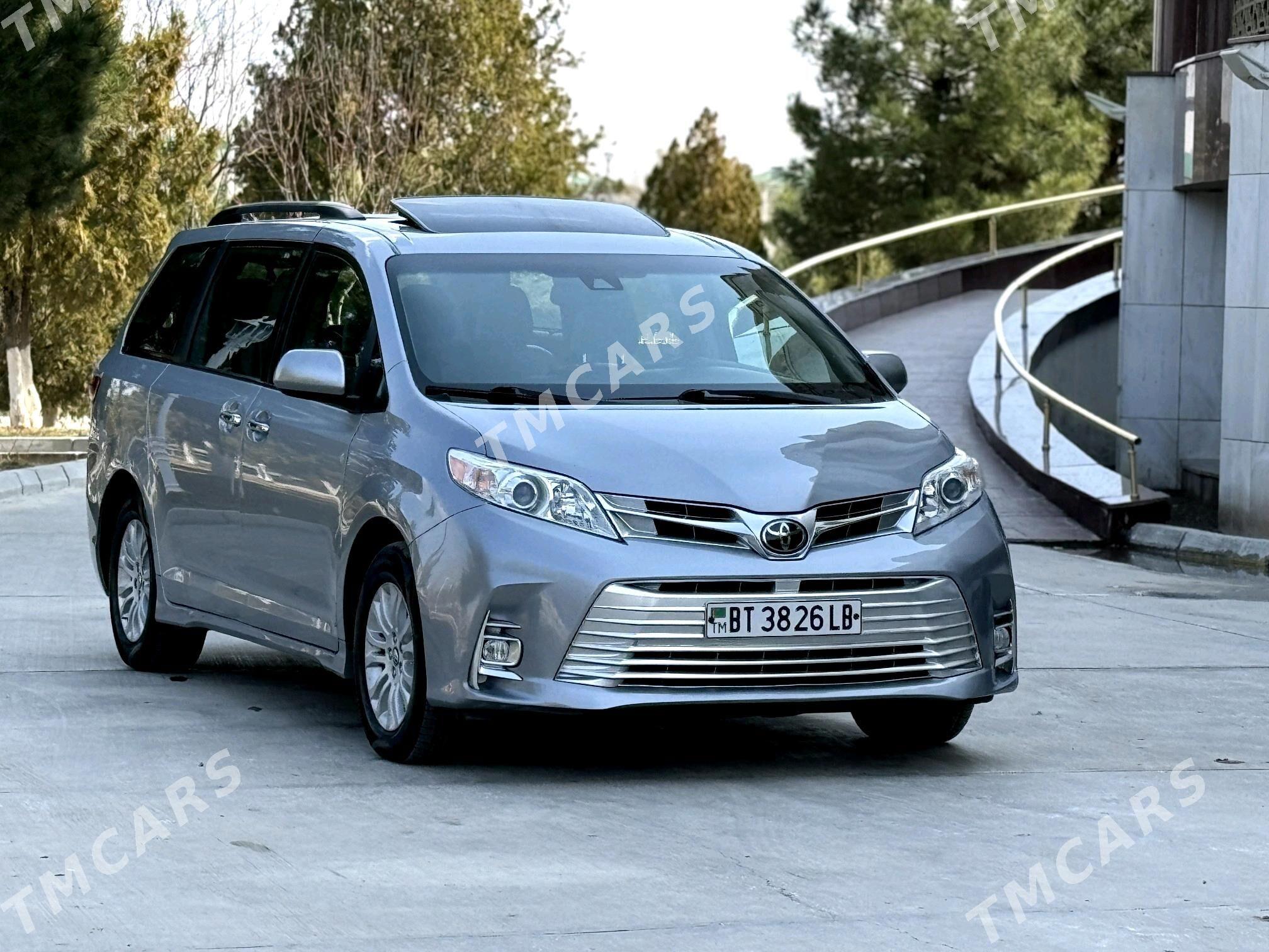 Toyota Sienna 2018 - 415 000 TMT - Туркменабат - img 2