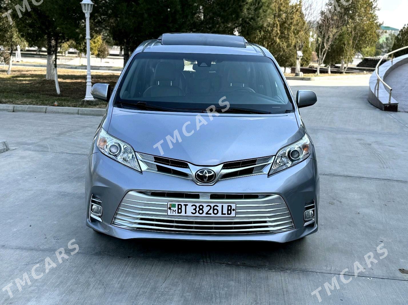 Toyota Sienna 2018 - 415 000 TMT - Туркменабат - img 3