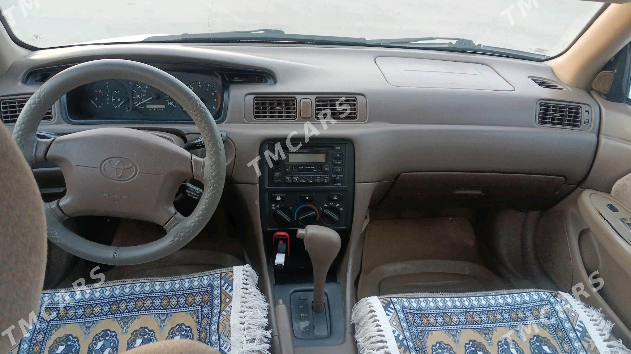 Toyota Camry 2000 - 130 000 TMT - Türkmenabat - img 4