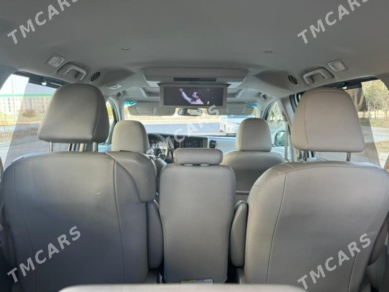 Toyota Sienna 2018 - 380 000 TMT - Aşgabat - img 9