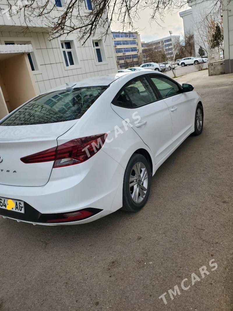 Hyundai Elantra 2020 - 215 000 TMT - 10 мкр - img 3