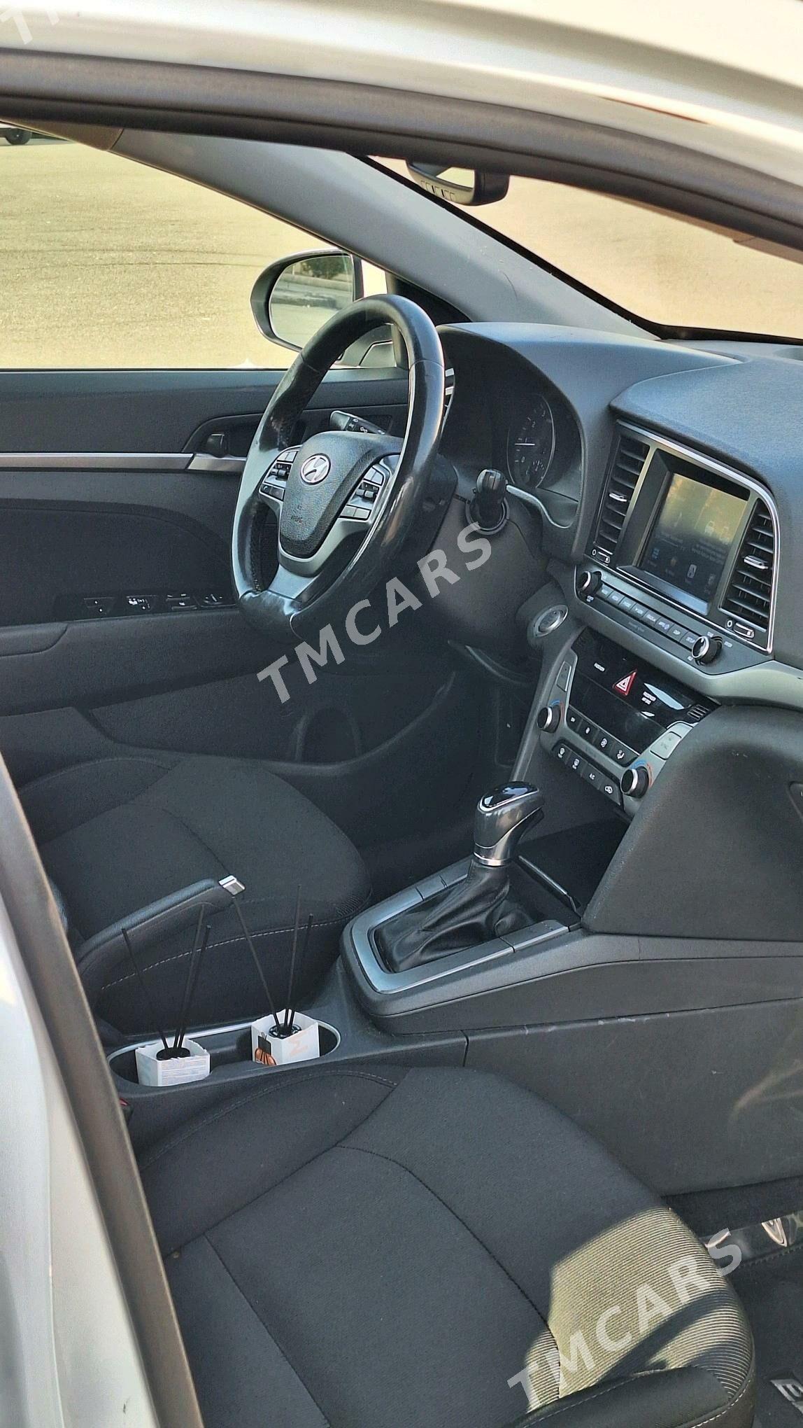 Hyundai Elantra 2019 - 198 000 TMT - Aşgabat - img 9