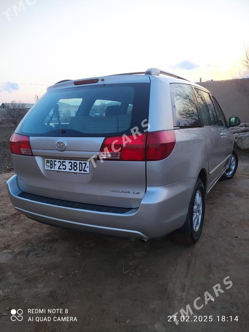 Toyota Sienna 2005 - 190 000 TMT - Şabat etr. - img 4