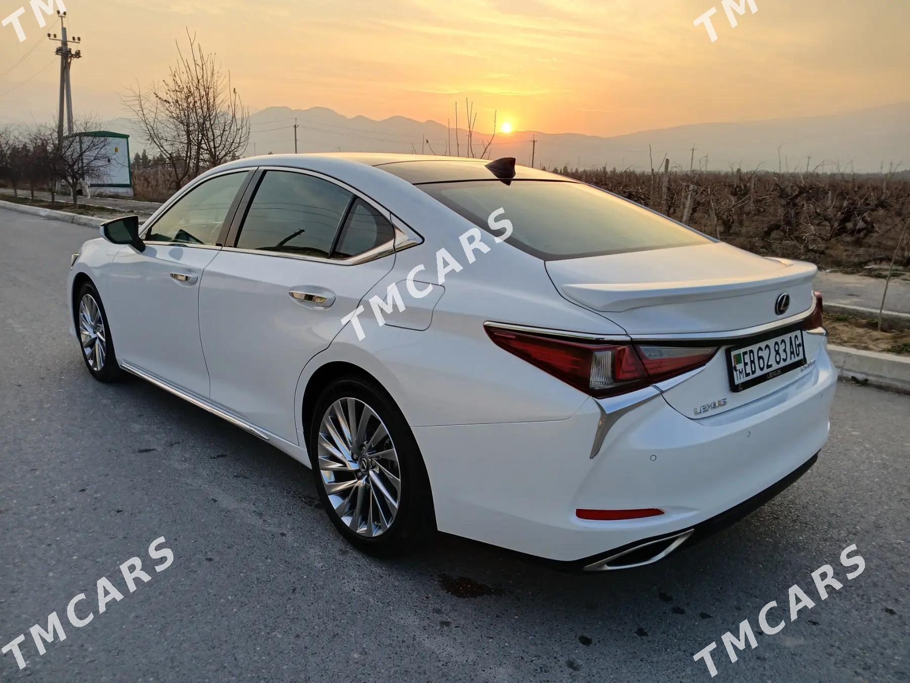 Lexus ES 350 2021 - 685 000 TMT - Гёкдже - img 7