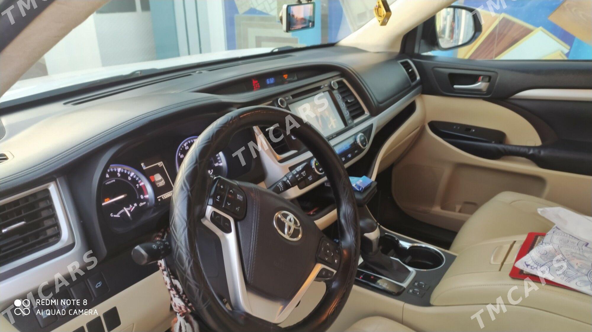 Toyota Highlander 2017 - 450 000 TMT - Ёлётен - img 7