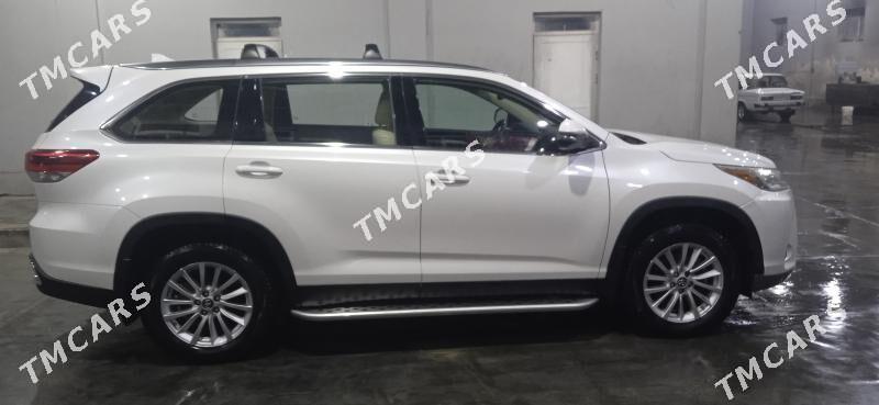 Toyota Highlander 2019 - 440 000 TMT - Байрамали - img 8