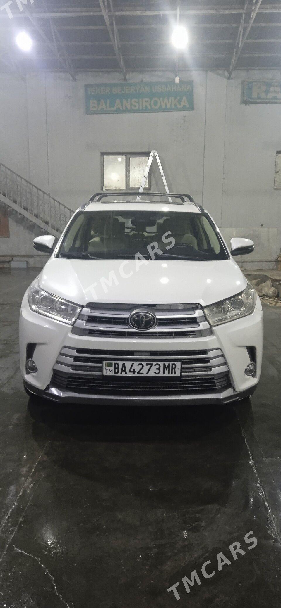 Toyota Highlander 2019 - 440 000 TMT - Байрамали - img 6