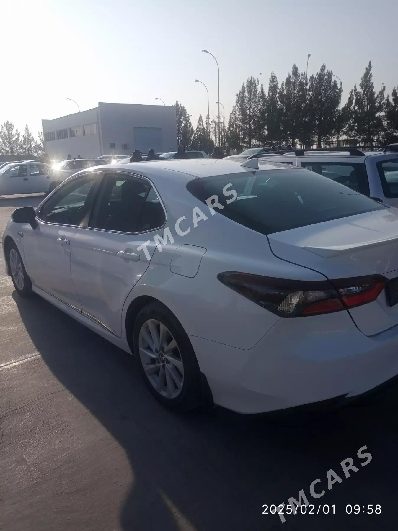 Toyota Camry 2021 - 300 000 TMT - Мары - img 6