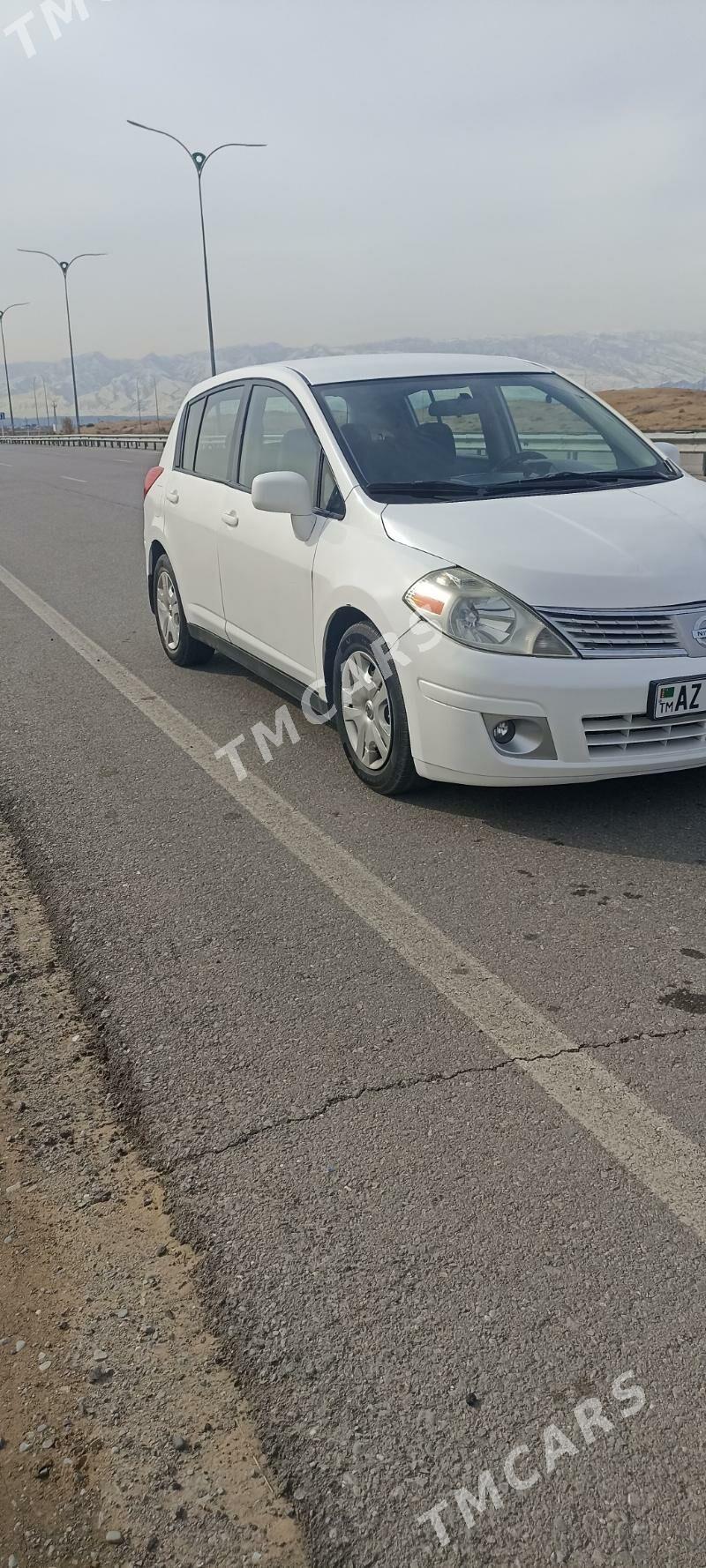 Nissan Versa 2010 - 118 000 TMT - Бузмеин - img 3