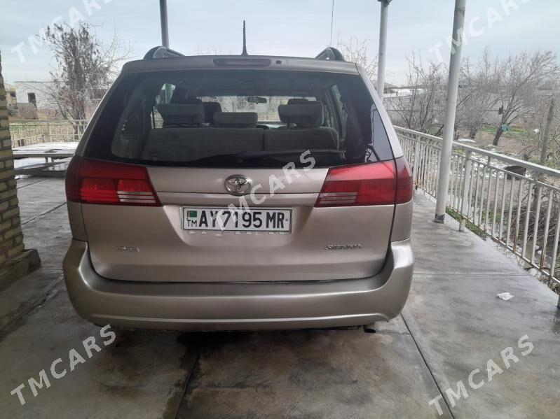 Toyota Sienna 2004 - 180 000 TMT - Мургап - img 2