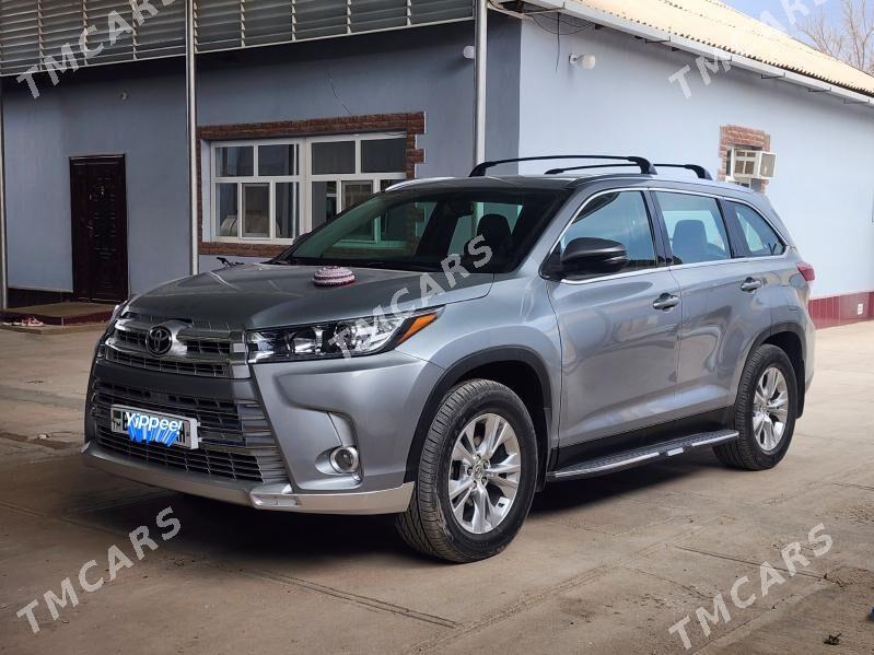 Toyota Highlander 2015 - 360 000 TMT - Теджен - img 5