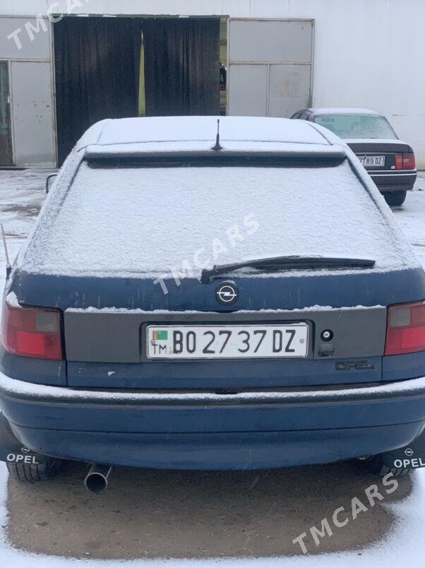 Opel Astra 1992 - 30 000 TMT - Болдумсаз - img 3