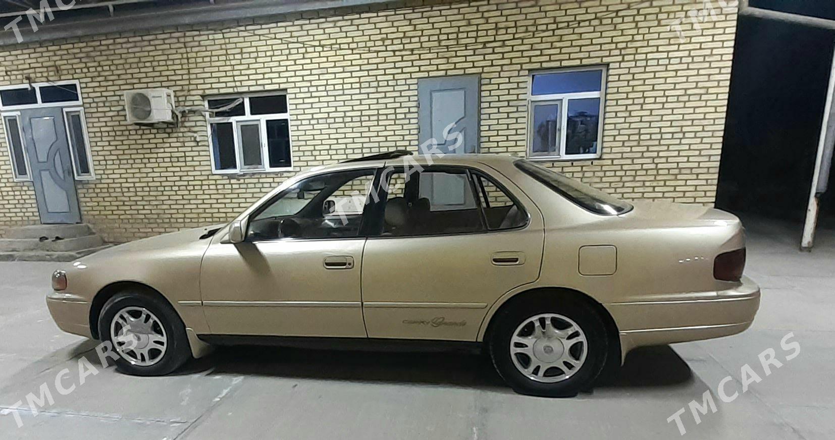 Toyota Camry 1994 - 95 000 TMT - Мары - img 3