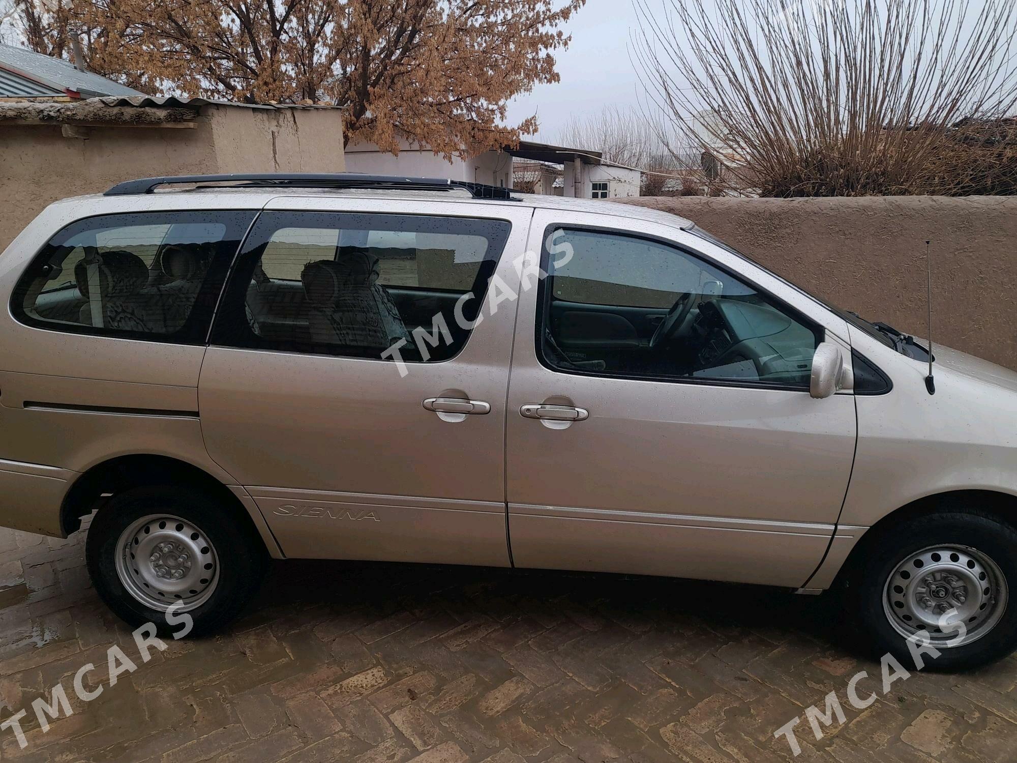 Toyota Sienna 2000 - 130 000 TMT - Ёлётен - img 5