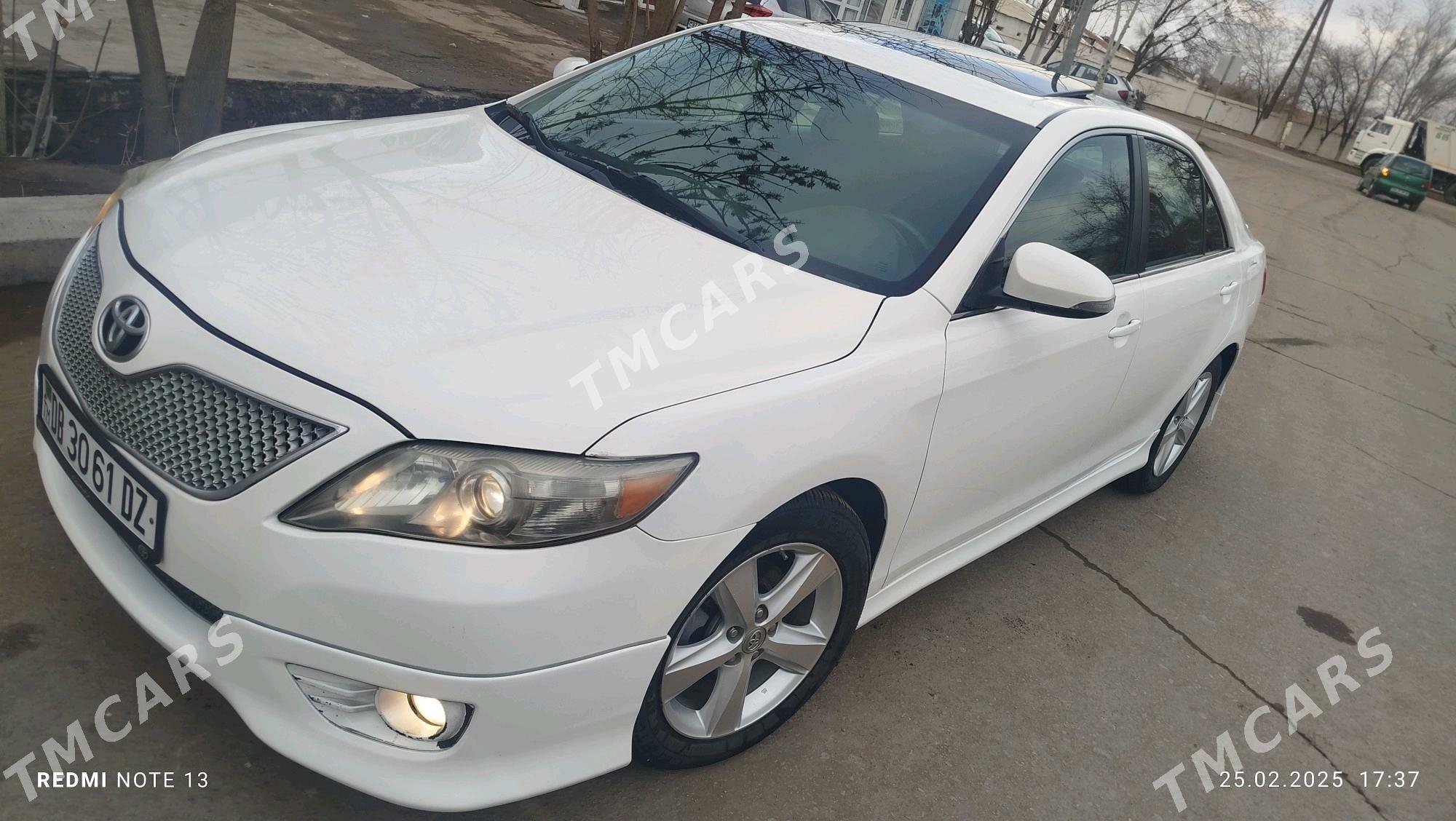 Toyota Camry 2011 - 212 000 TMT - Дашогуз - img 3