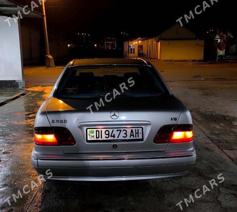 Mercedes-Benz E320 2000 - 100 000 TMT - Aşgabat - img 4