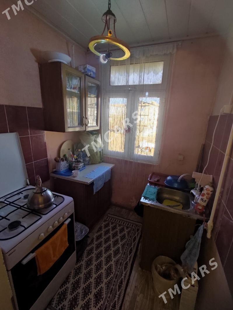 2комн 2этаж Третий - Türkmenbaşy - img 4