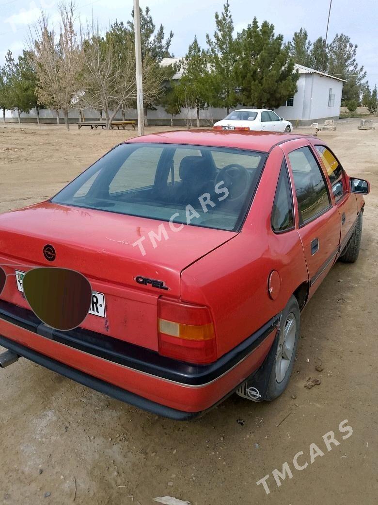 Opel Vectra 1992 - 25 000 TMT - Сакарчага - img 2