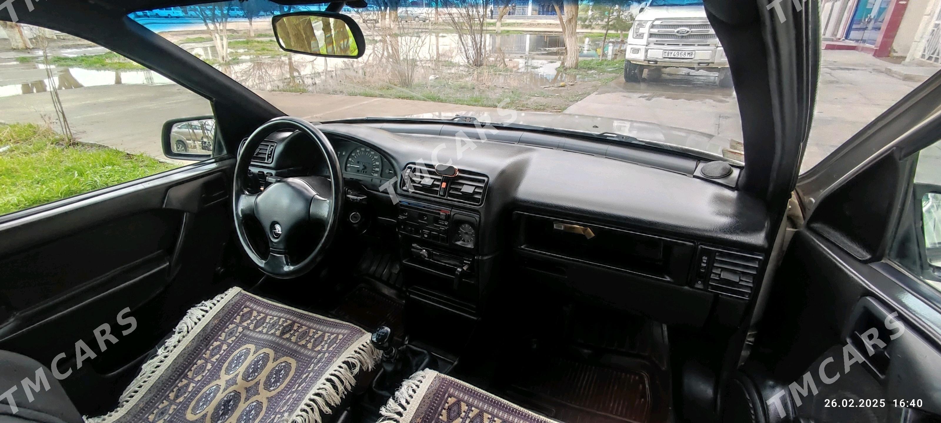 Opel Vectra 1992 - 38 000 TMT - Мары - img 2