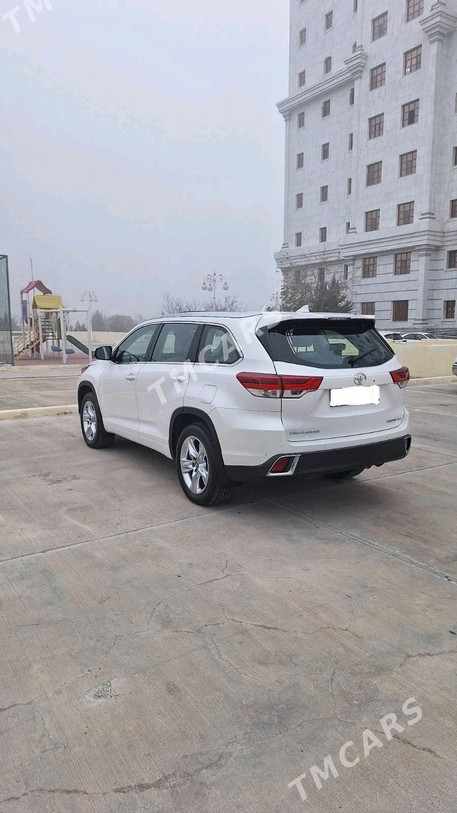 Toyota Highlander 2019 - 560 000 TMT - Gökje - img 6