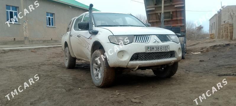 Mitsubishi L200 2007 - 82 000 TMT - Кёнеургенч - img 3