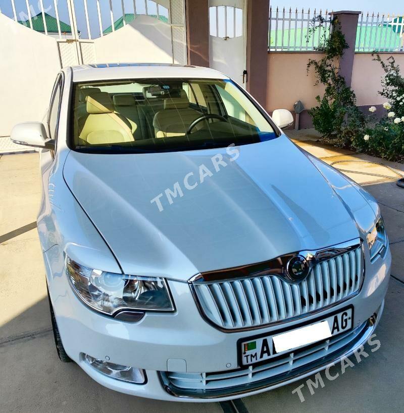 Skoda Superb​ 2010 - 150 000 TMT - Багир - img 2