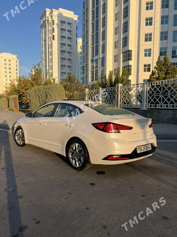 Hyundai Elantra 2020 - 240 000 TMT - Atatürk köç. - img 9