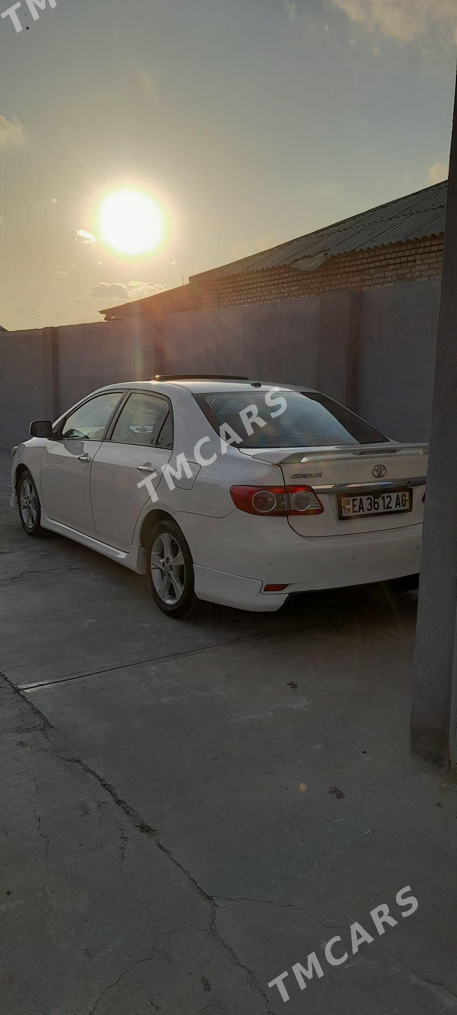 Toyota Corolla 2011 - 146 000 TMT - Ашхабад - img 7