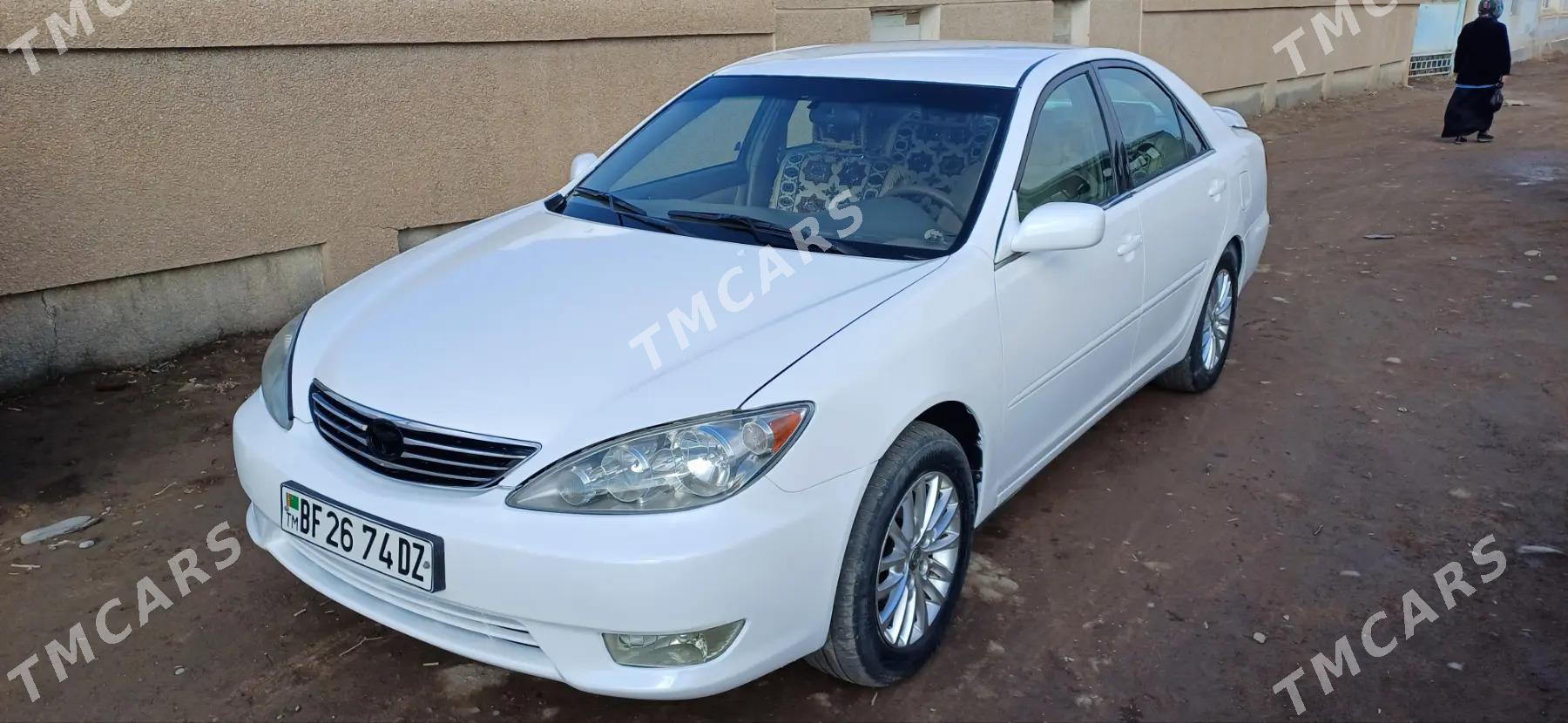 Toyota Camry 2003 - 140 000 TMT - Boldumsaz - img 3