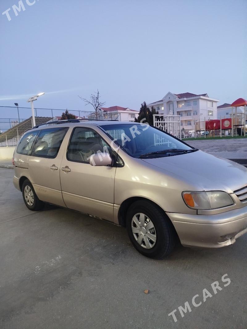 Toyota Sienna 2002 - 133 000 TMT - Aşgabat - img 2