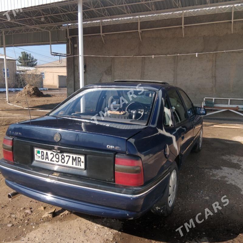 Opel Vectra 1991 - 35 000 TMT - Murgap - img 2