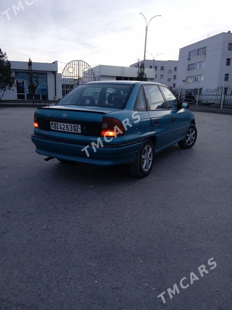 Opel Astra 1992 - 35 000 TMT - Дашогуз - img 4