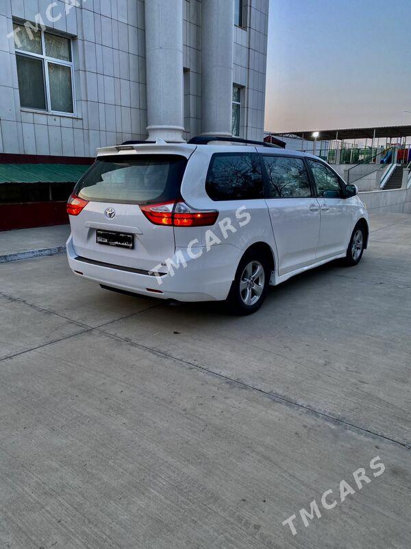 Toyota Sienna 2019 - 375 000 TMT - 15-й этап - img 2