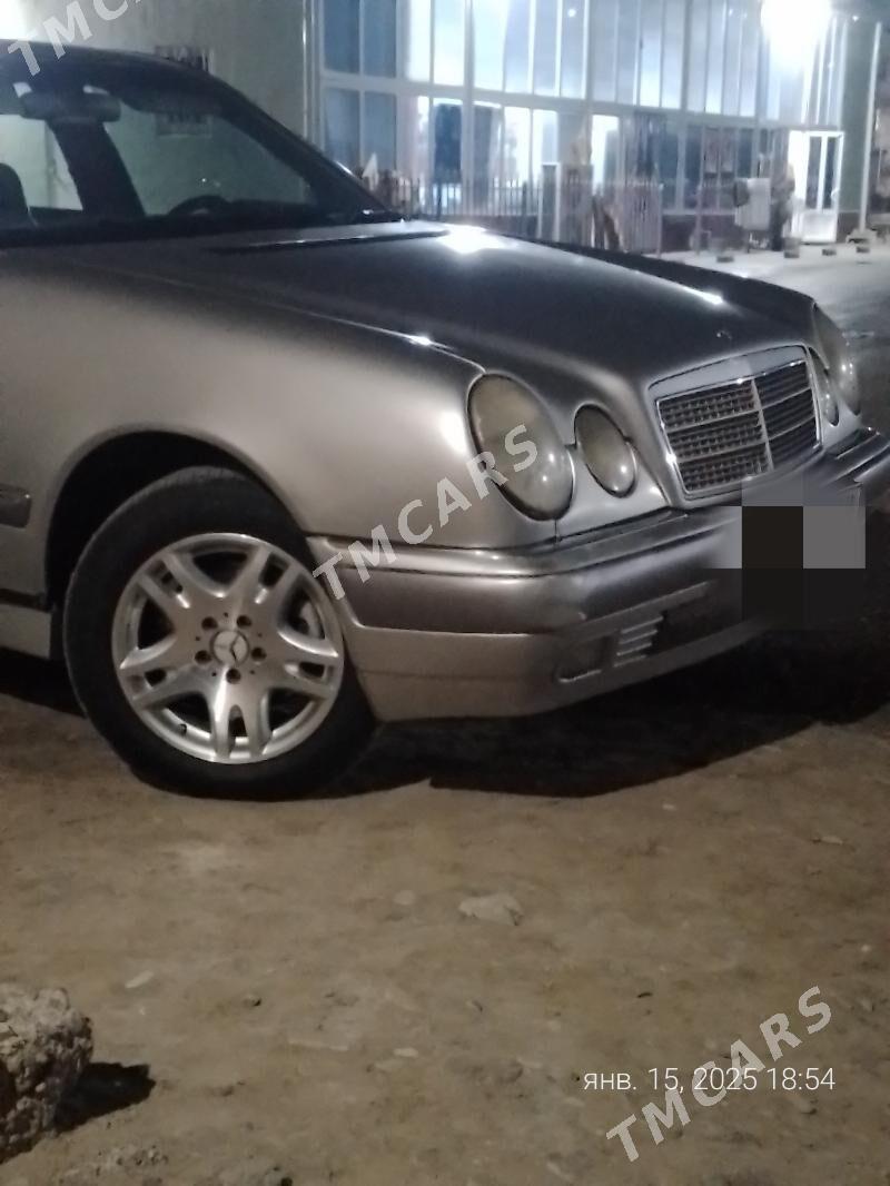 Mercedes-Benz E320 1996 - 48 000 TMT - Mary - img 3