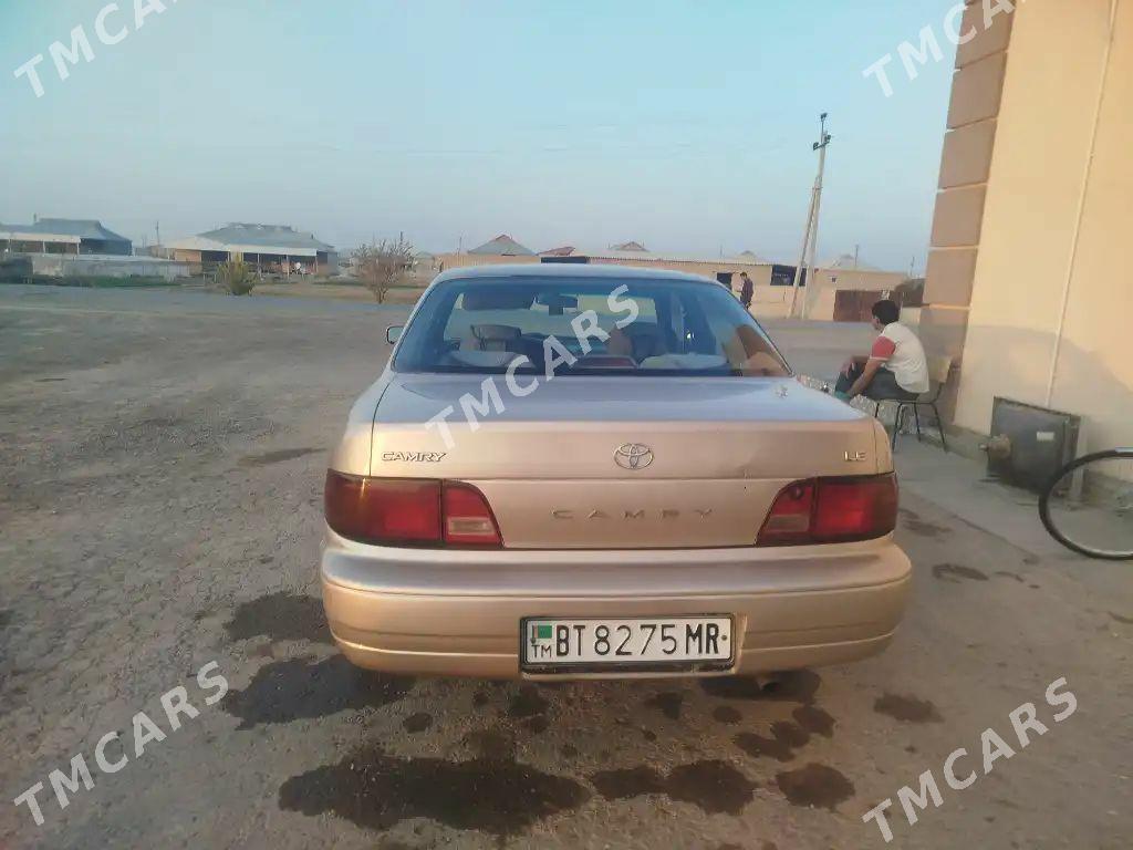 Toyota Camry 1996 - 75 000 TMT - Мары - img 3