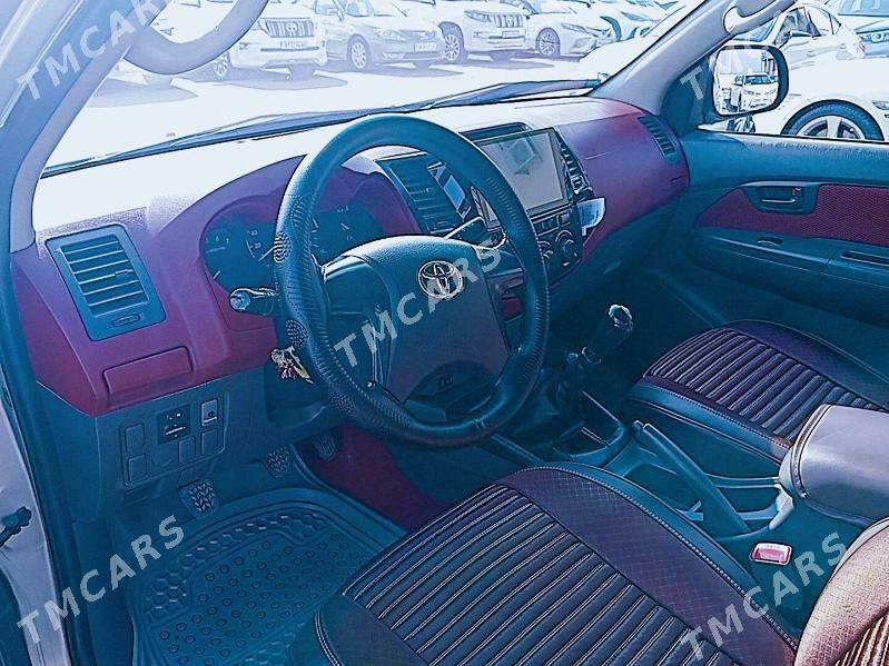 Toyota Hilux 2012 - 320 000 TMT - Туркменабат - img 2