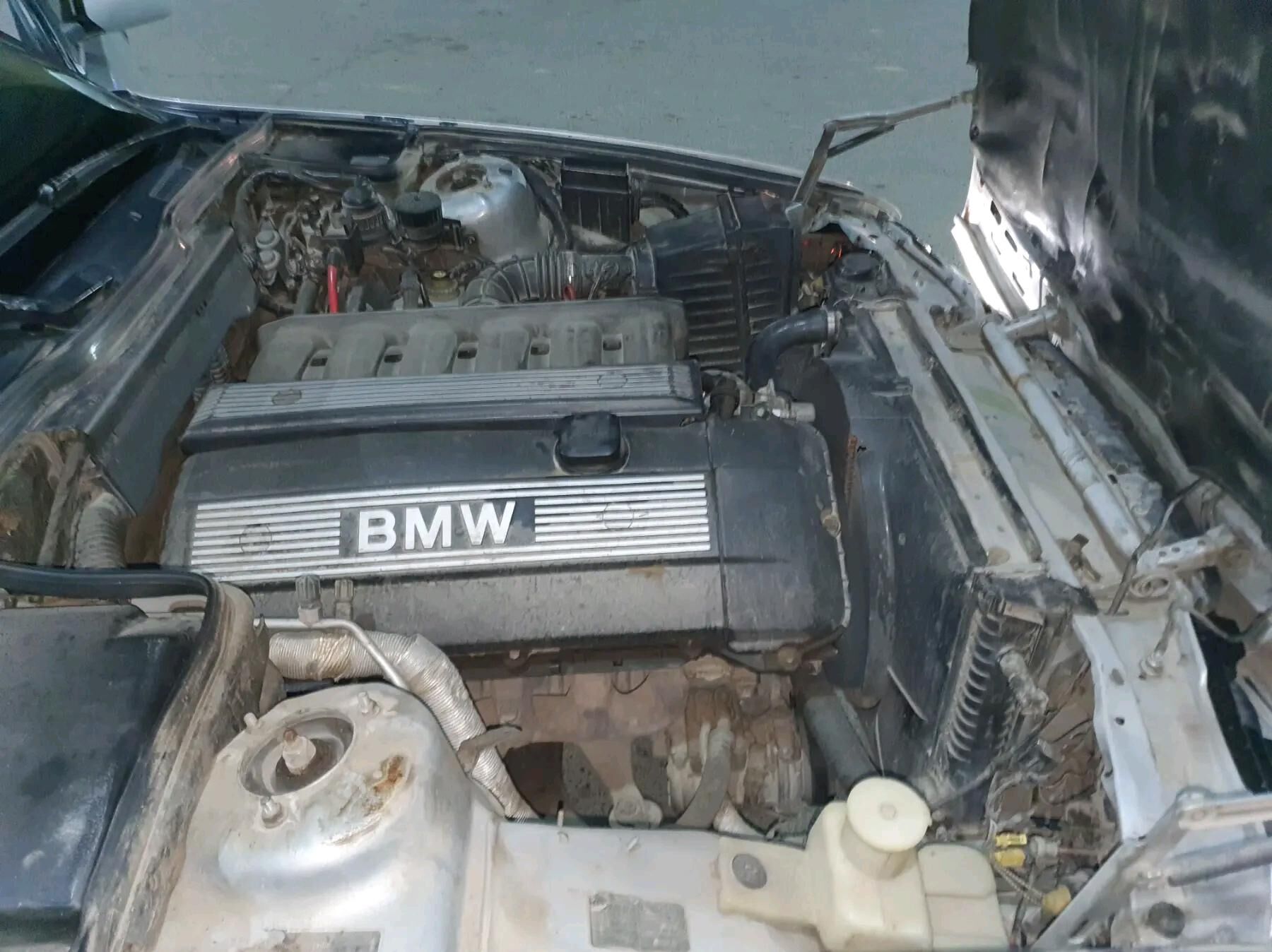 BMW E34 1995 - 65 000 TMT - Mary - img 10