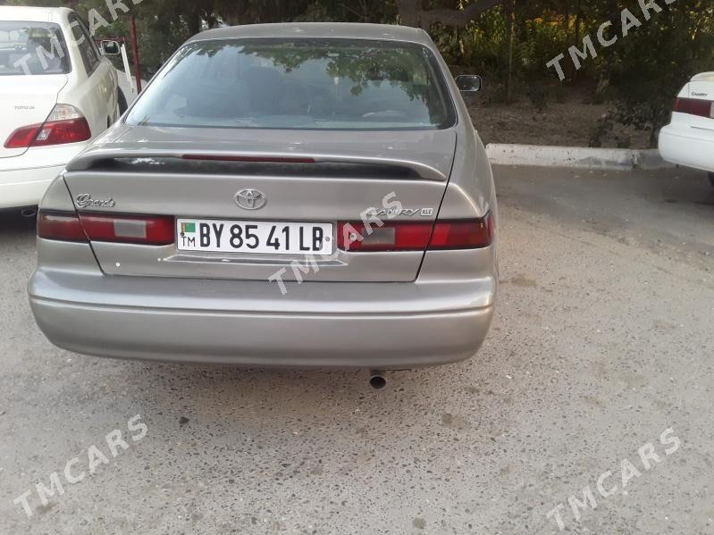 Toyota Camry 1997 - 110 000 TMT - Halaç - img 4