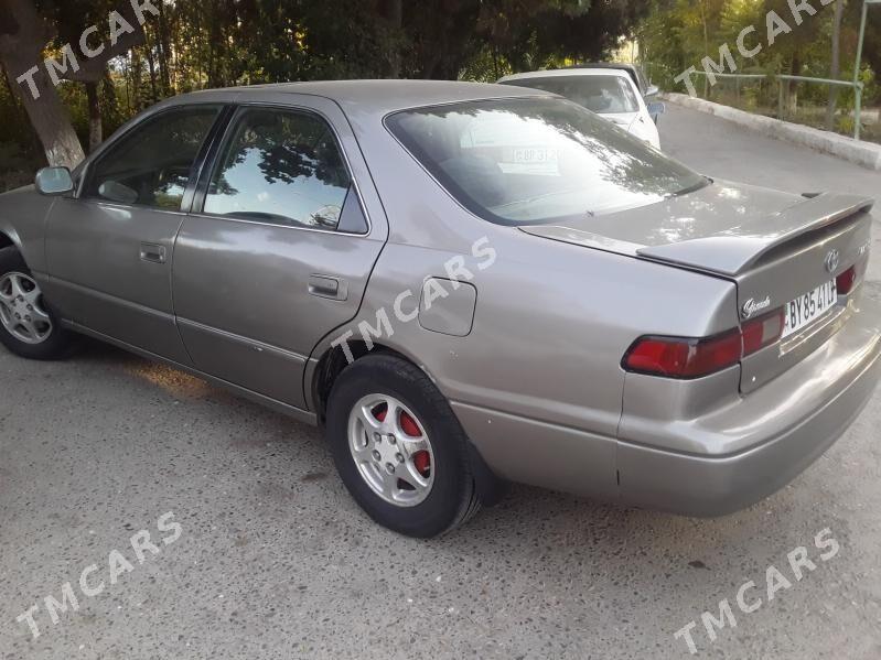 Toyota Camry 1997 - 110 000 TMT - Halaç - img 3