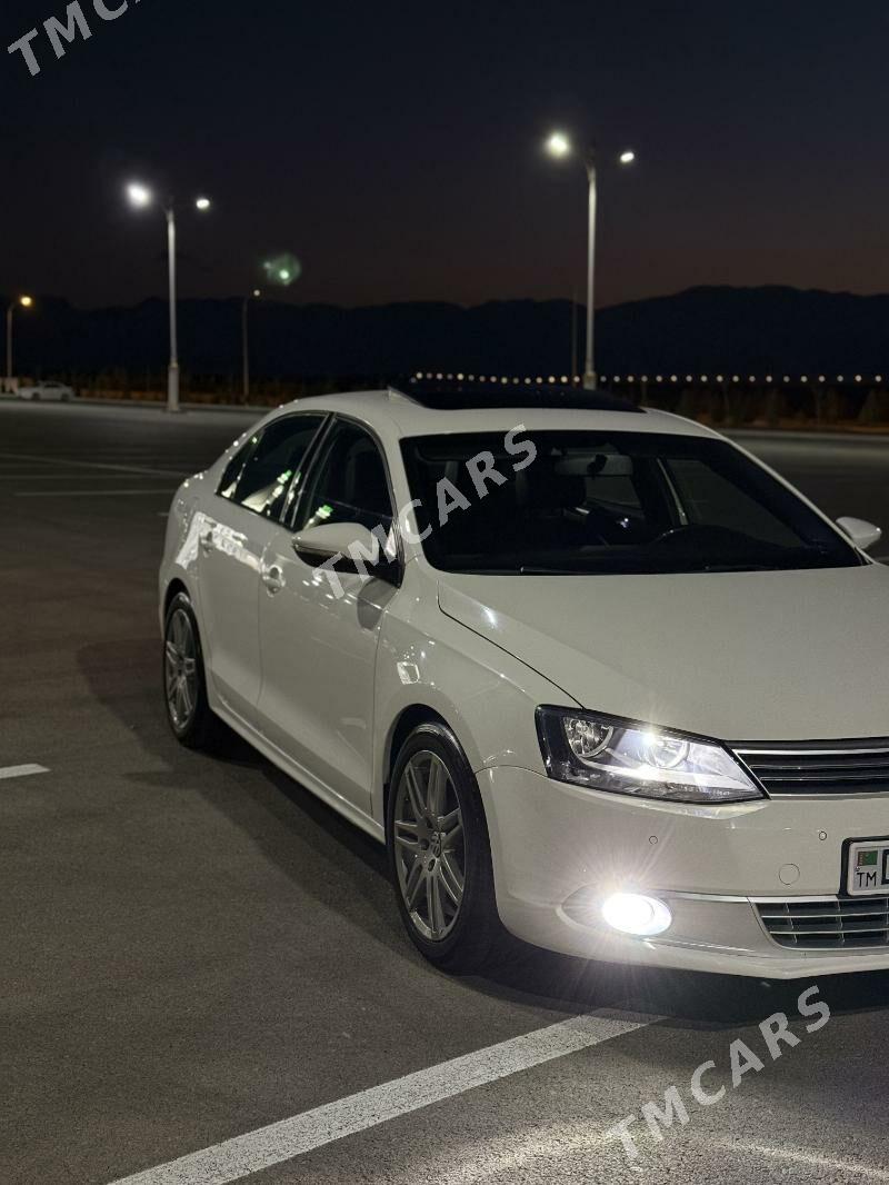 Volkswagen Jetta 2011 - 168 000 TMT - 11 мкр - img 5