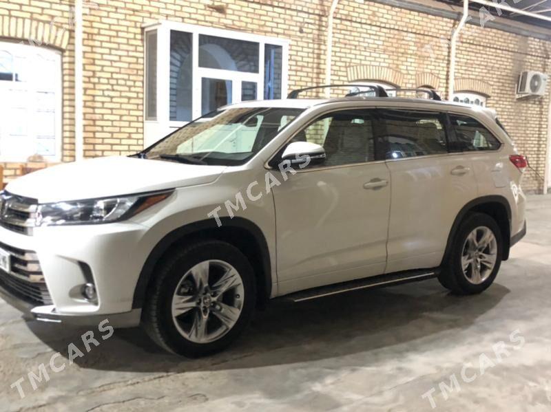 Toyota Highlander 2019 - 530 000 TMT - Мары - img 10