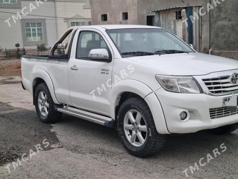 Toyota Hilux 2013 - 200 000 TMT - Aşgabat - img 3