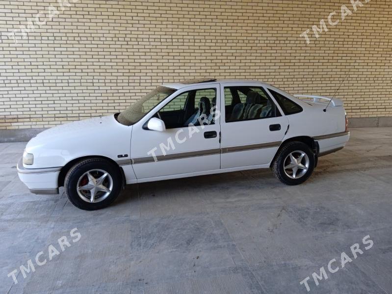 Opel Vectra 1990 - 35 000 TMT - Saýat - img 3