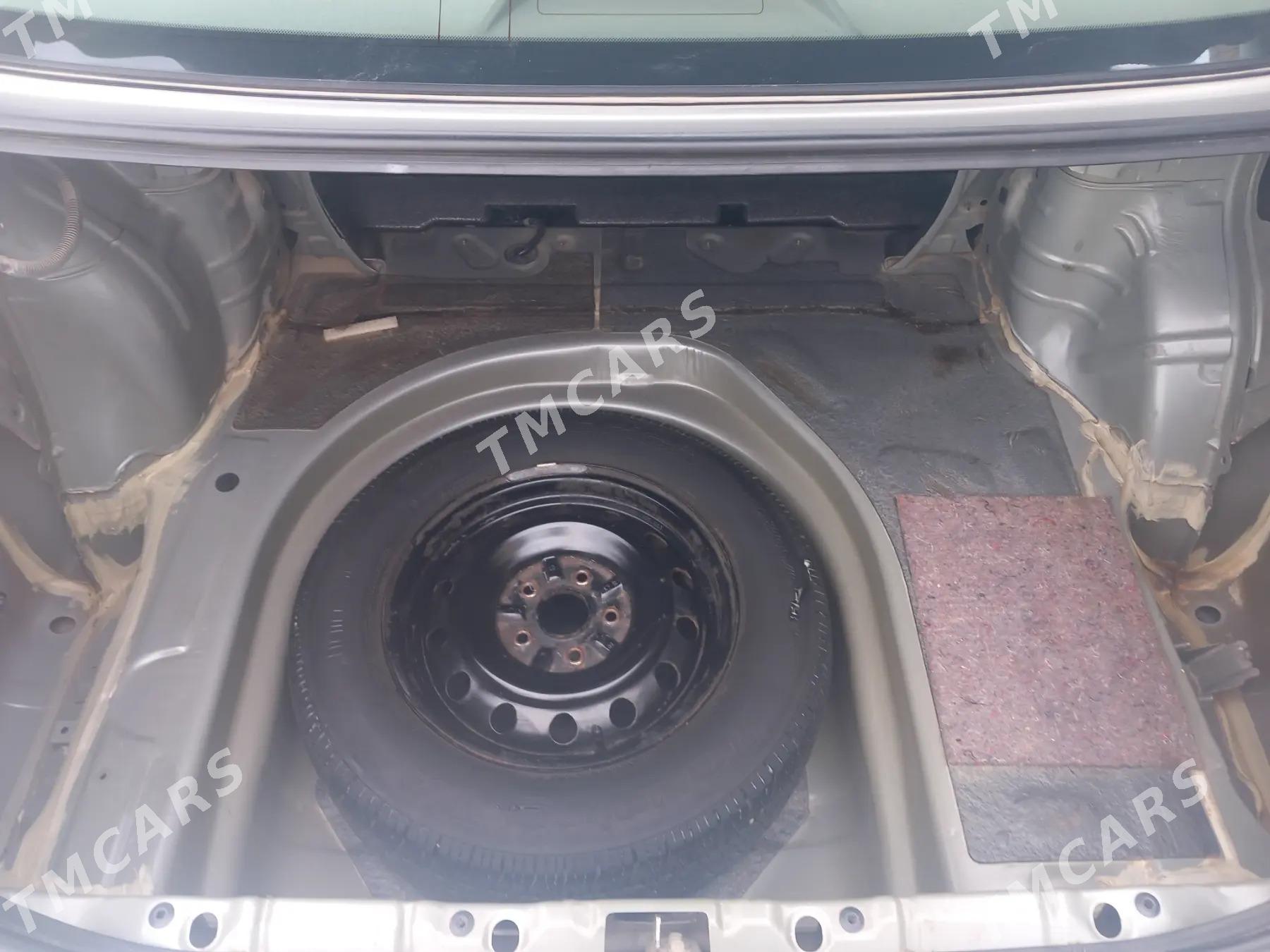 Toyota Camry 2006 - 155 000 TMT - Köneürgenç - img 4