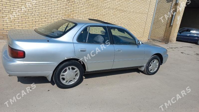 Toyota Camry 1995 - 90 000 TMT - Мургап - img 3